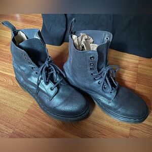 Dr. Martens pascal Leather Boots